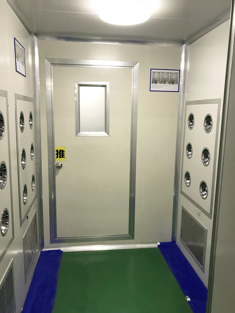 Cleanroom air shower for disposable medical products manufacturing